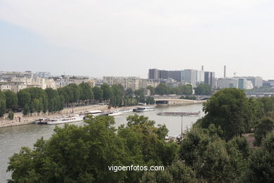 El Sena en París. Paseos por el río Sena. (Seine) - París - Viaje. Fotos e imágenes de París..