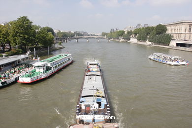 Crucero por el Sena en Par�s. Paseos por el r�o Sena. (Seine) - Par�s - Viaje. Fotos e im�genes de Par�s.. 