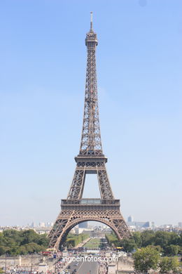 Torre Eiffel - Tour Eiffel - Par�s - Dise�ada por el ingeniero franc�s Gustave Eiffel con ocasi�n de la Exposici�n universal de 1889 en Par�s.. 