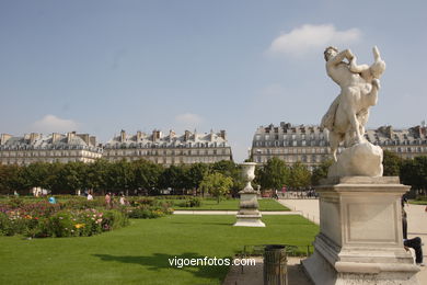 Jardines de las Tuileries - París - Jardin des Tuileries - Jardin du Carrousel - París - Viaje. Fotos e imágenes de París..