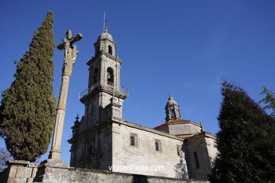 Iglesia de San Benito y Cruceiros. 