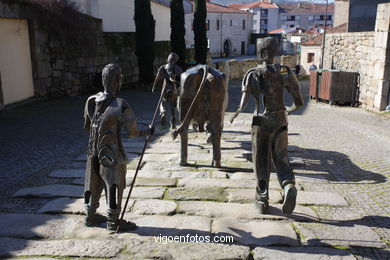 Escultura da Festa do Boi. 