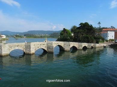 Puente del río Miñor 