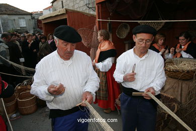 TALLERES DE ARTESANOS. FIESTA DE LA ARRIBADA - BAIONA