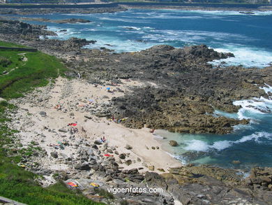 PLAYA DE BAIONA OS FRADES