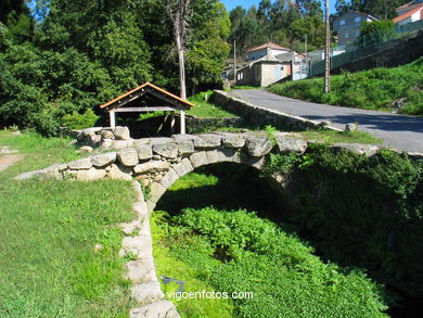 PUENTE MEDIEVAL SOBRE EL RÍO ORXAS DE ALDAN