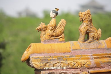 Beihai - Imperial Gardens (Peking)