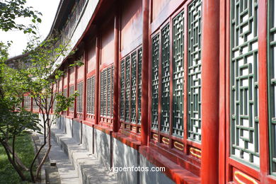 Beihai - Imperial Gardens. 