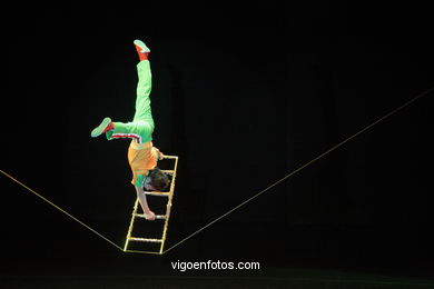 Espectculo de Acrobacia. 