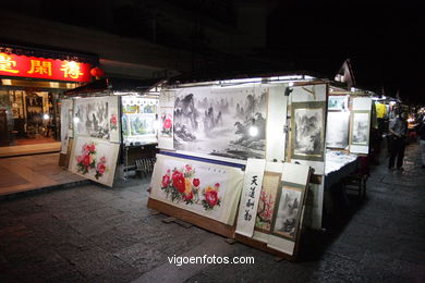 Streets and environment of Guilin. 