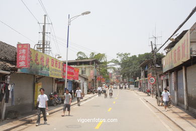 Calles y ambiente de la Guilin. 