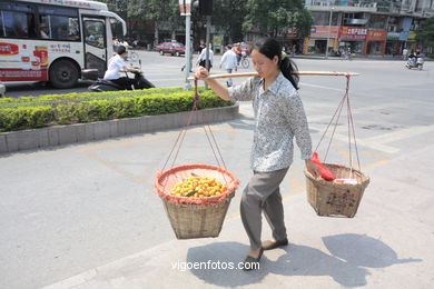 Ruas e ambiente da Guilin . 