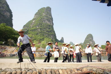 Tour boat bamboo. 