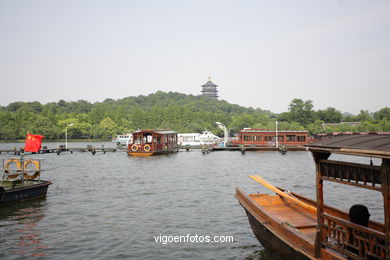 Lago Oeste - West Lake (xi Hu) . 