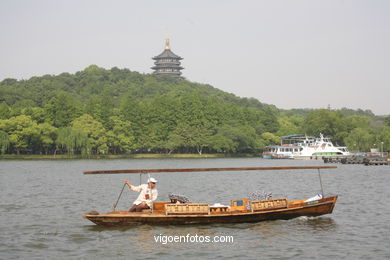 Lago Oeste - West Lake (xi Hu). 