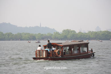 West Lake (xi Hu).