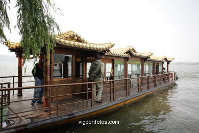 West Lake (xi Hu).