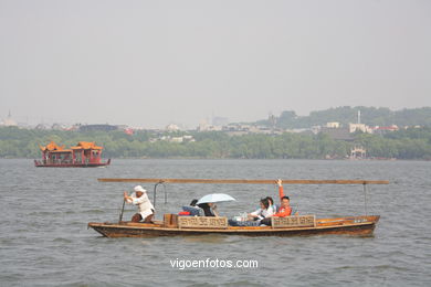 Lago Oeste - West Lake (xi Hu) . 