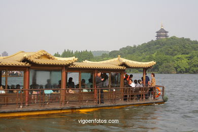 Lago Oeste - West Lake (xi Hu). 