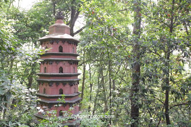 Pagoda de las Seis Armonias. 