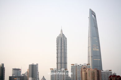 Wolkenkratzer. Skyline Shanghai. 