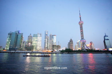 Wolkenkratzer. Skyline Shanghai. 