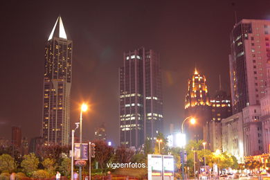 Ambiente nocturno de Shanghai