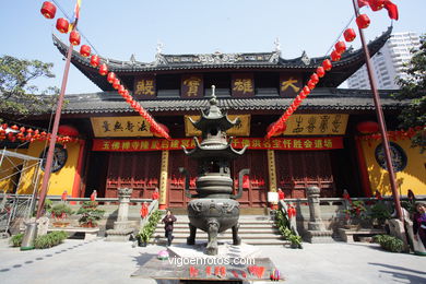 Jade Buddha Temple. 