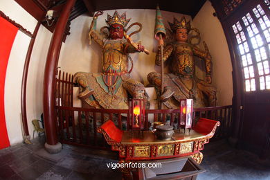 Jade Buddha Temple. 