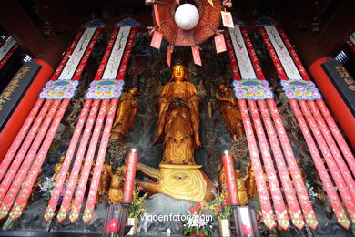 Jade Buddha Temple. 