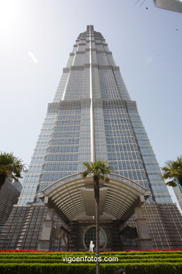 Jin Mao Tower. 