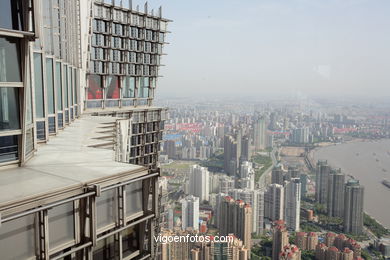 Jin Mao Tower. 