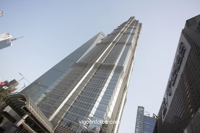 Torre Jin Mao (rascacielos). 