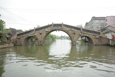 Canais de Suzhou . 