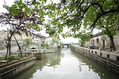 Canais de Suzhou . 