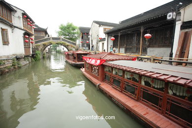 Canais de Suzhou . 