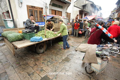 Mercado tradicional . 