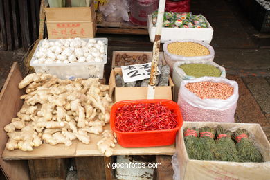 Mercado tradicional . 