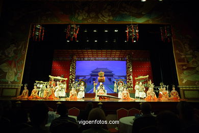 Espetáculo de Dança Tradicional Chinesa .