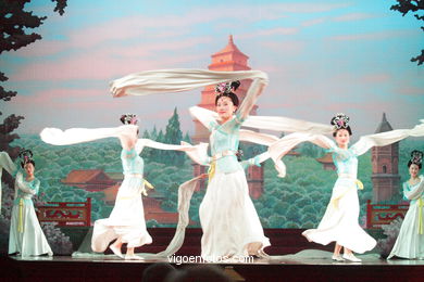 Espetáculo de Dança Tradicional Chinesa .