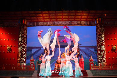 Espetáculo de Dança Tradicional Chinesa .