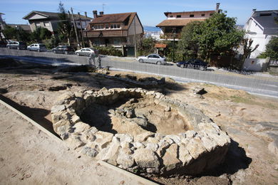 CASTRO DE VIGO. RECONSTRUCCION POBLADO. MUSEO. VIGO ARQUEOLÓGICO