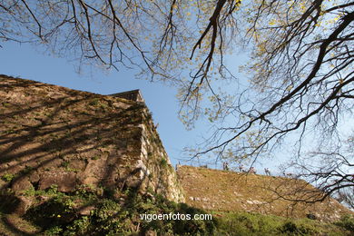 SPAIN CASTLES: VIGO CASTLE 