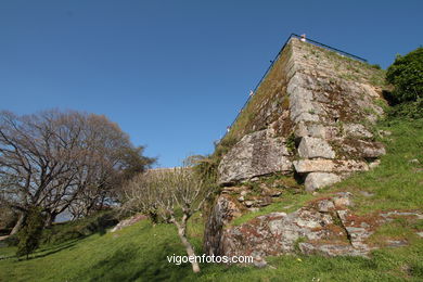 SPAIN CASTLES: VIGO CASTLE 