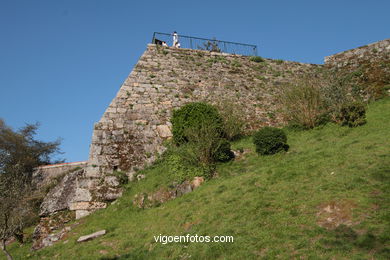 SPAIN CASTLES: VIGO CASTLE 