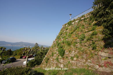 CASTILLOS DE GALICIA: SEGUNDA MURALLA CASTILLO DEL CASTRO. SIGLO XVII