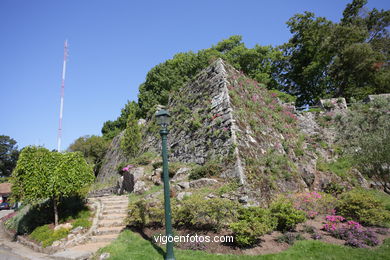 SPAIN CASTLES: VIGO CASTLE 