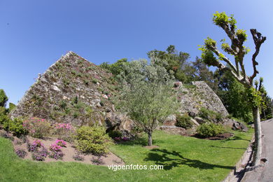 SPAIN CASTLES: VIGO CASTLE 