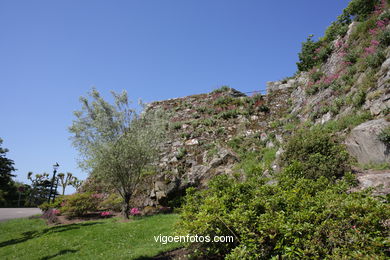 CASTILLOS DE GALICIA: SEGUNDA MURALLA CASTILLO DEL CASTRO. SIGLO XVII