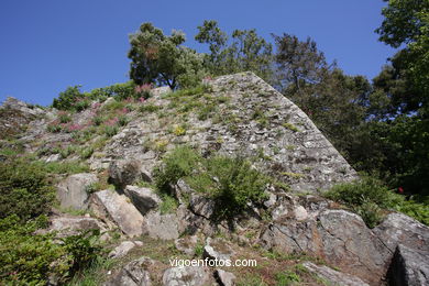 SPAIN CASTLES: VIGO CASTLE 